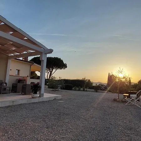 Podere Grandolfi B&B *